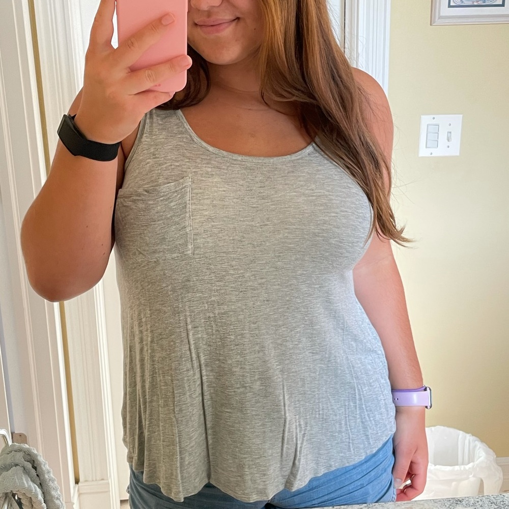 Pink Rose Gray Flowy Tank Top with Small Pocket